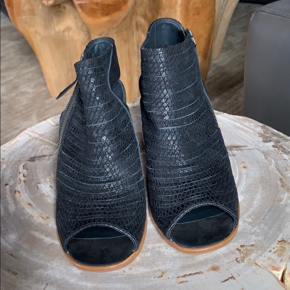 NEW Paul Green Alexandra Black Snake 9.5